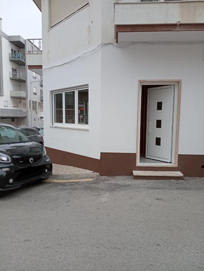 Apartamento T2 Salva-Vidas 나자레 외부 사진
